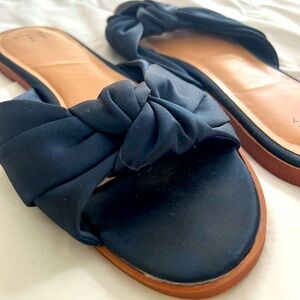 Navy Satin knot flat sandals – size 11